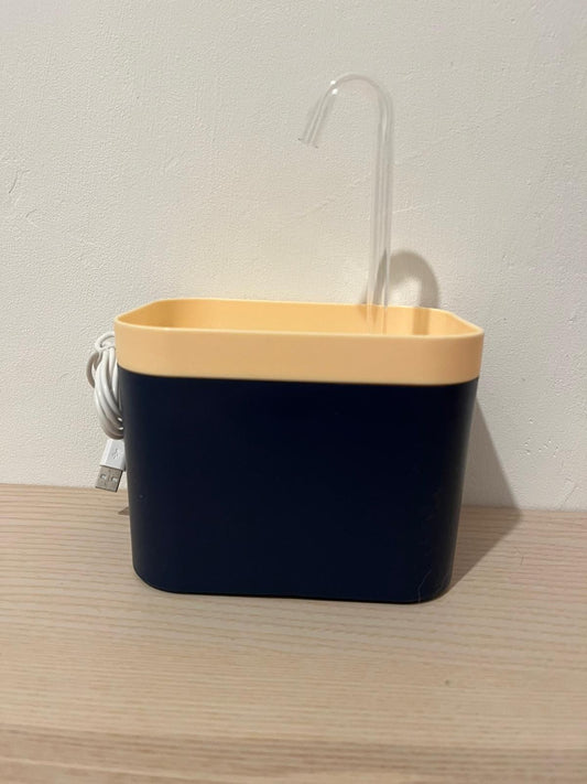 Fontana Automatica per Gatti 1,5L – Dispenser d’Acqua con Filtro a Ricircolo e Ricarica USB